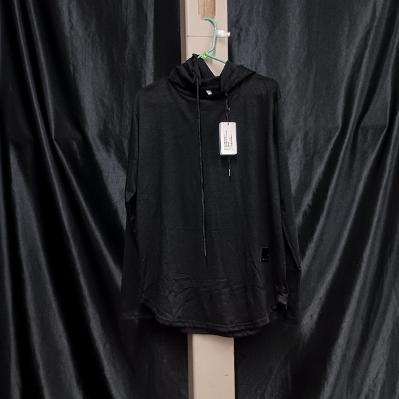 Black Sweatshirt Hoodie for Effortless Style - Picture 7 of 12